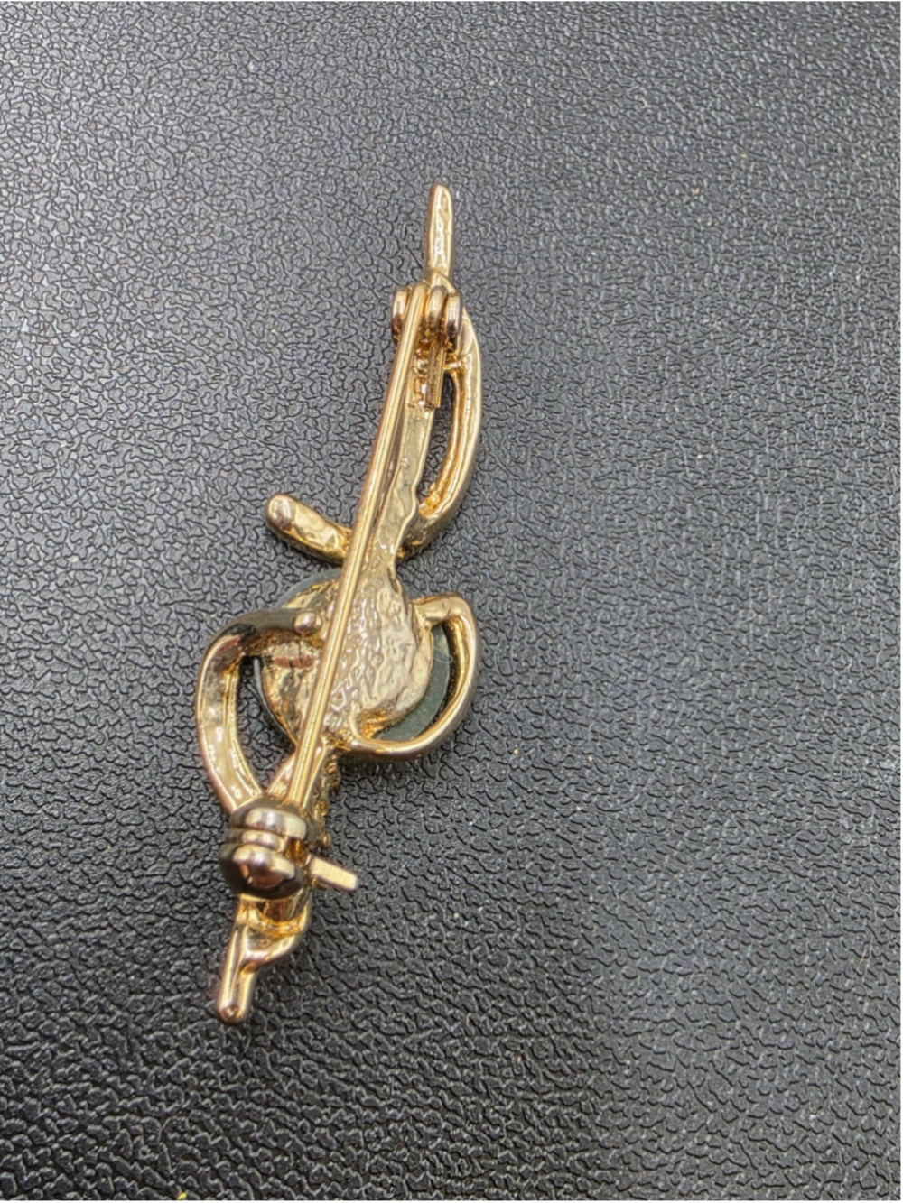 Vintage Green Cabochon Gold-Tone Brooch - Picture 7 of 9